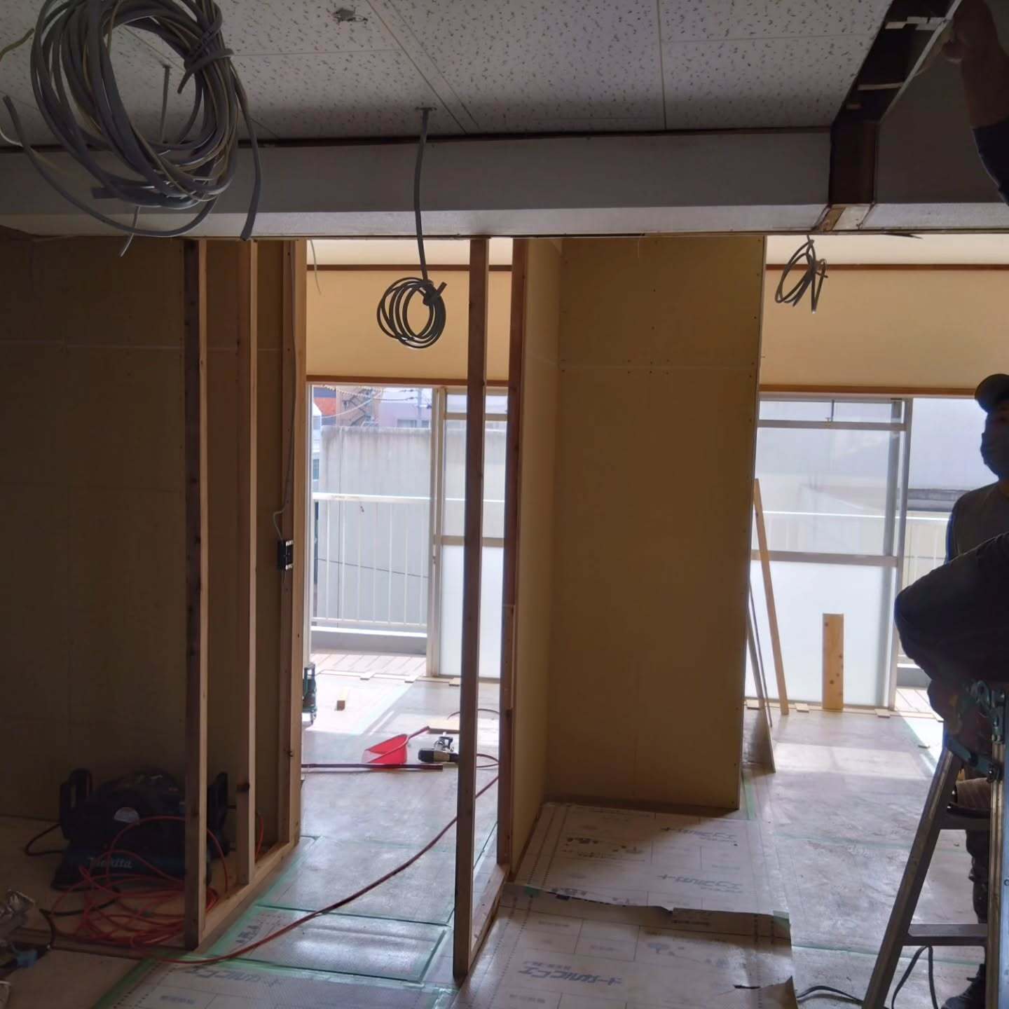 マンションリノベーション　間仕切り造作
